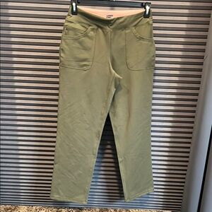 Lands’ End sporty pants Size S/P 6-8